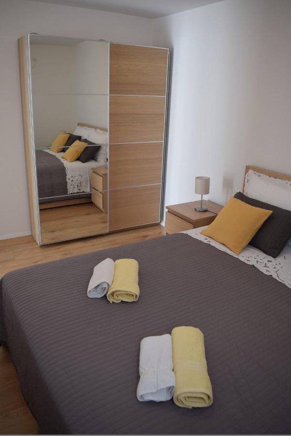 Apartments Eta Cres Extérieur photo
